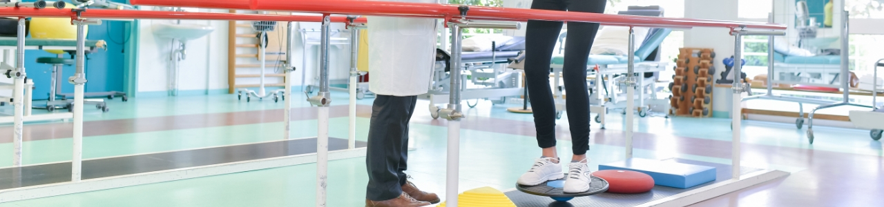 physical-therapy-clinic-balance-and-gait-disorders-joint-restoration-center-tulsa-ok